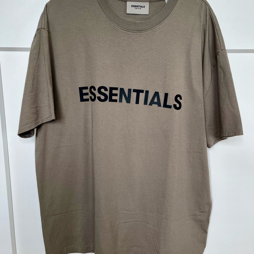 Essentials Men's Olive Short Sleeve Tee